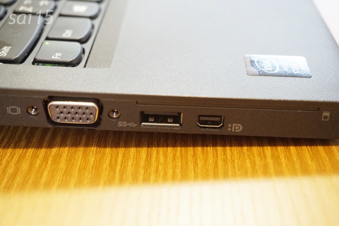 ＵＳＢポート左　レノボ ThinkPad X250 (16)